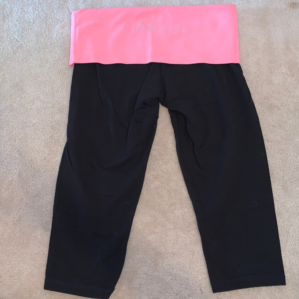 PINK Victoria’s Secret cropped yoga pants